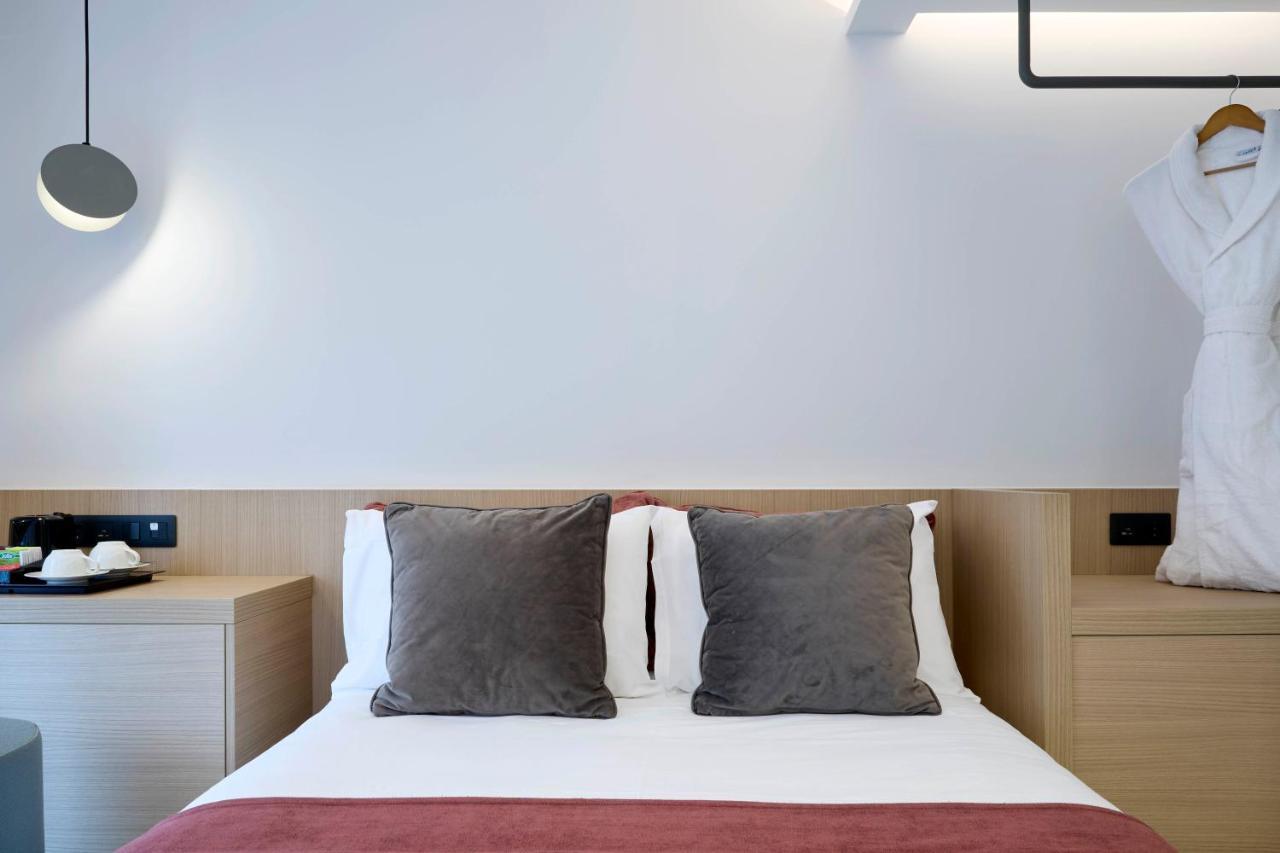 Twinn Downtown Piraeus, Santikos Collection Ngoại thất bức ảnh